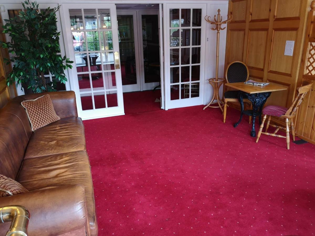 Hotel Ferns Hotel/palms Leisure
